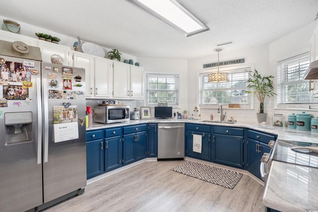 919 Dock Pl., Murrells Inlet, SC 29576