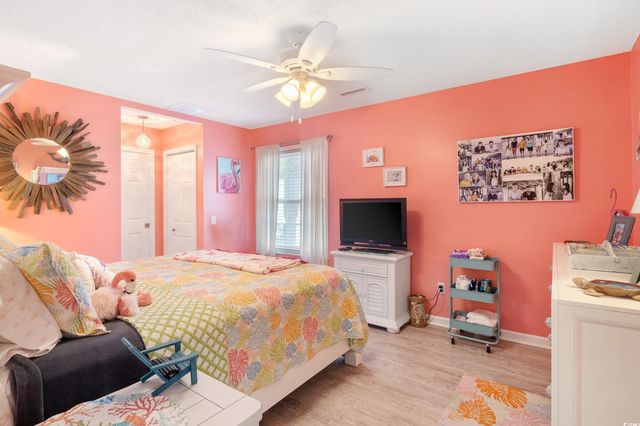 919 Dock Pl., Murrells Inlet, SC 29576
