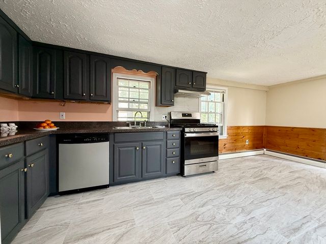 12 Cottage St, Randolph, MA 02368