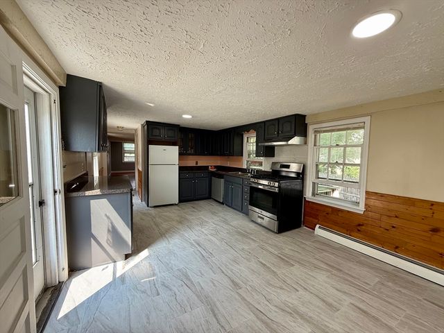 12 Cottage St, Randolph, MA 02368