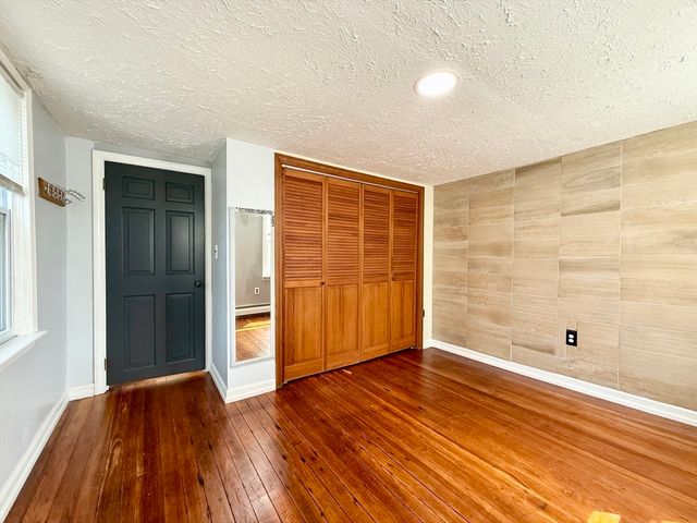 12 Cottage St, Randolph, MA 02368