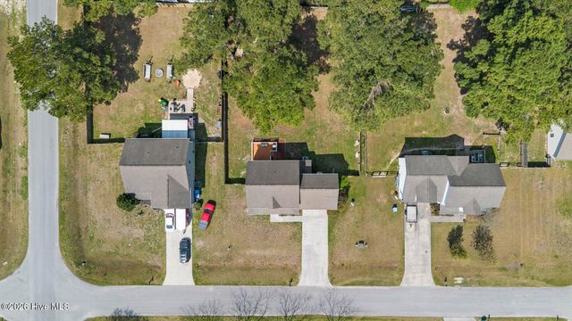 303 Kojack Court, Richlands, NC 28574