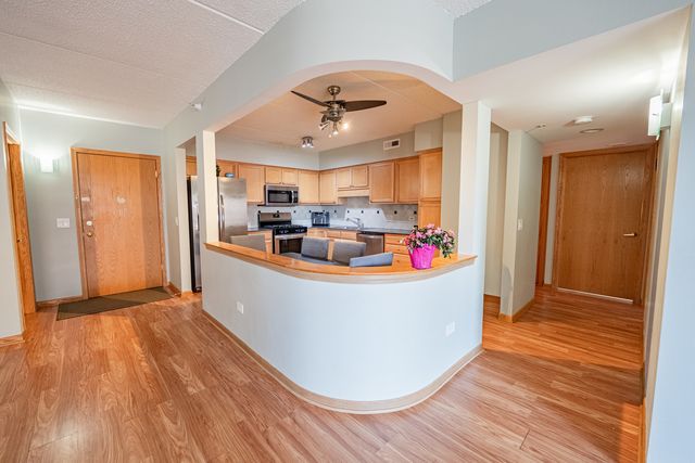 770 Pearson Street 2-511, Des Plaines, IL 60016