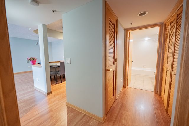 770 Pearson Street 2-511, Des Plaines, IL 60016