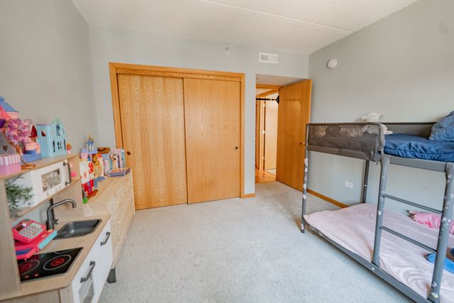 770 Pearson Street 2-511, Des Plaines, IL 60016