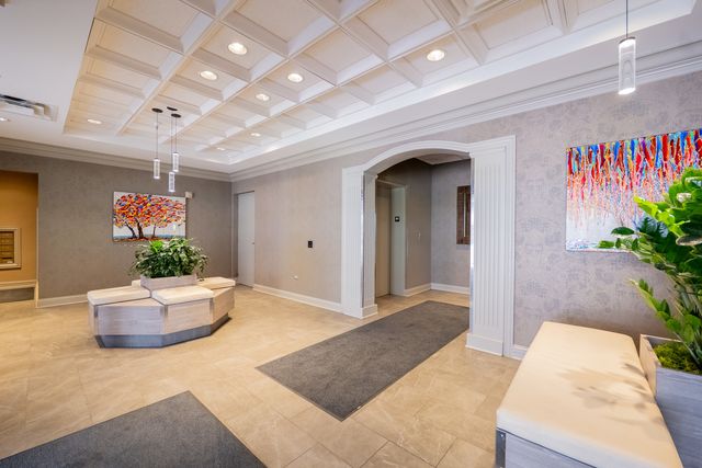 770 Pearson Street 2-511, Des Plaines, IL 60016