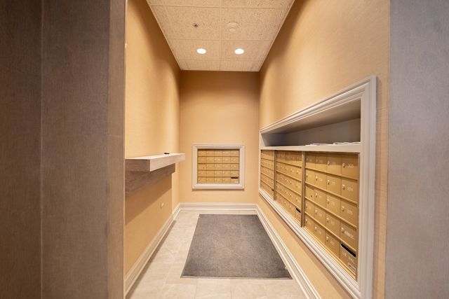 770 Pearson Street 2-511, Des Plaines, IL 60016