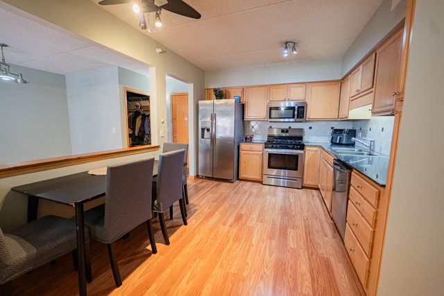 770 Pearson Street 2-511, Des Plaines, IL 60016