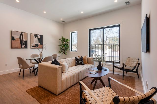 1060 Main St 307, Millis, MA 02054