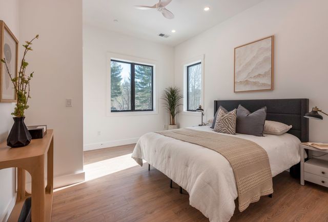 1060 Main St 307, Millis, MA 02054