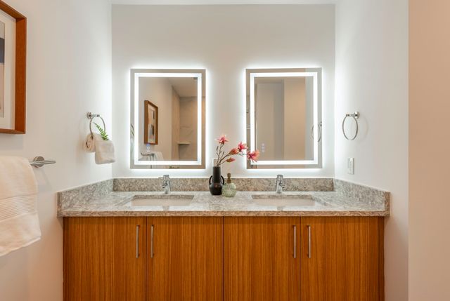 1060 Main St 307, Millis, MA 02054