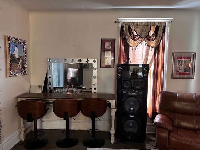 482 S Float Avenue, Freeport, IL 61032