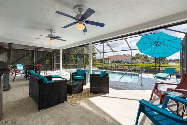 1932 SE 9th TER, Cape Coral, FL 33990