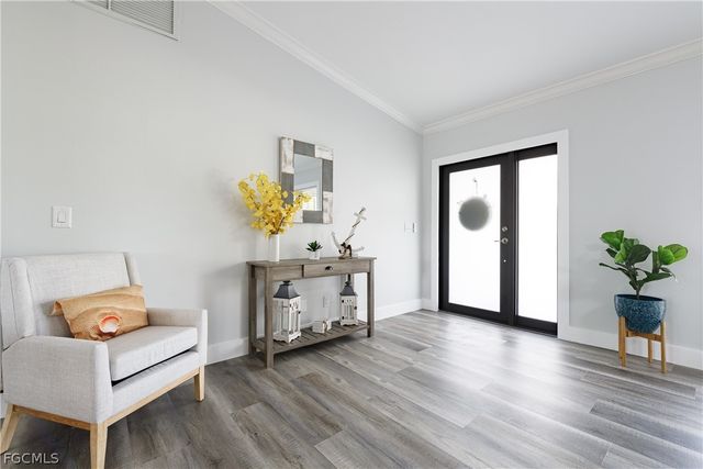 1932 SE 9th TER, Cape Coral, FL 33990