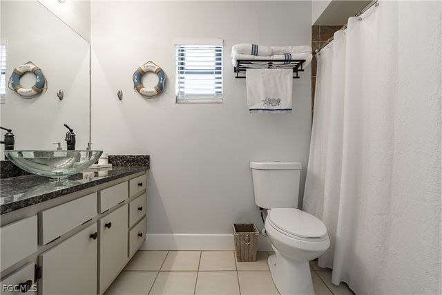 1932 SE 9th TER, Cape Coral, FL 33990