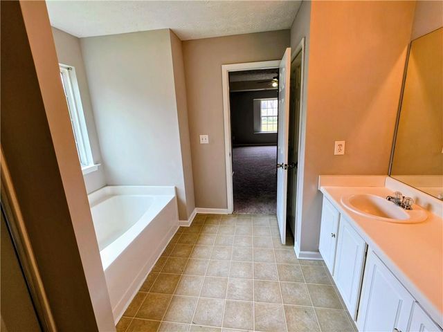 8287 Milam Loop, Fairburn, GA 30213