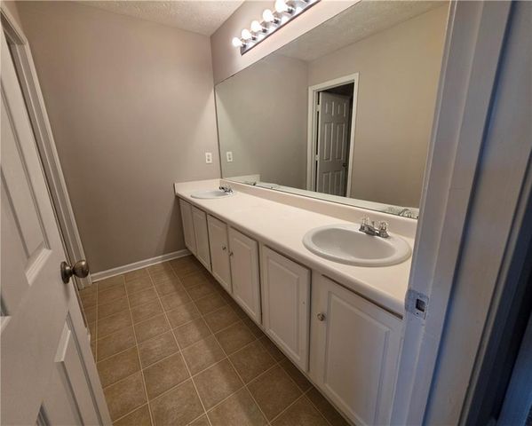 8287 Milam Loop, Fairburn, GA 30213