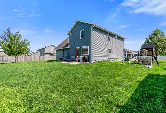1558 Fox Run Court, Spencer, IN 47460