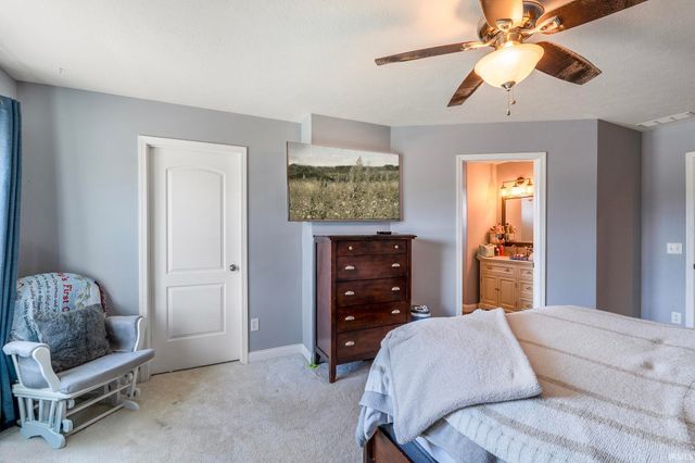 1558 Fox Run Court, Spencer, IN 47460