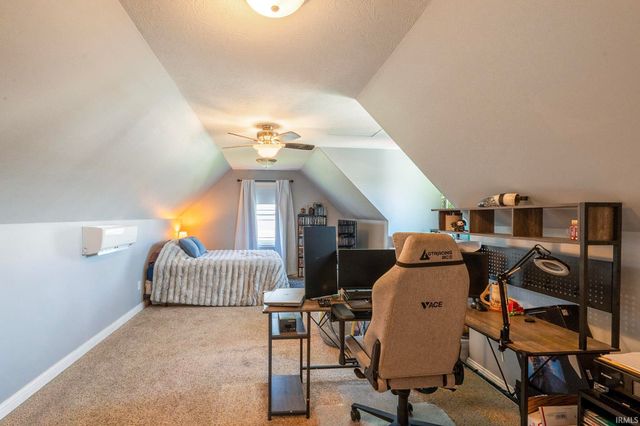 1558 Fox Run Court, Spencer, IN 47460