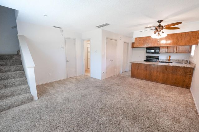 1909 Sutter Street 1911, Fort Worth, TX 76107