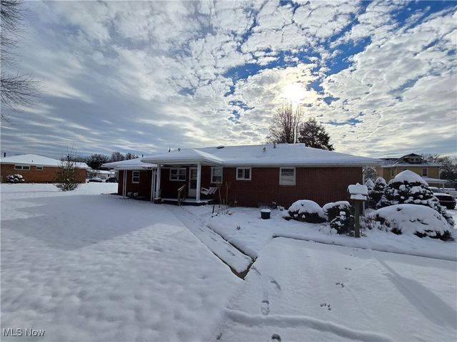 705 17th Street, Vienna, WV 26105