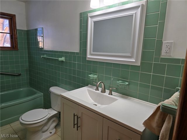 705 17th Street, Vienna, WV 26105