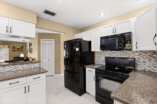 1952 Primrose Lane, Wellington, FL 33414