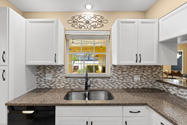 1952 Primrose Lane, Wellington, FL 33414