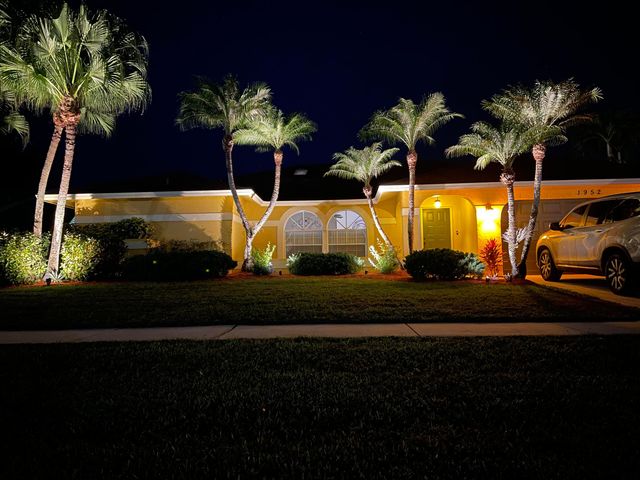 1952 Primrose Lane, Wellington, FL 33414