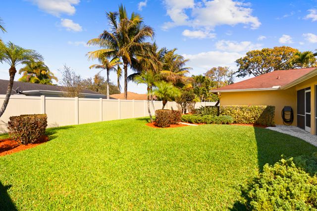 1952 Primrose Lane, Wellington, FL 33414