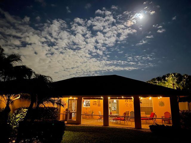 1952 Primrose Lane, Wellington, FL 33414