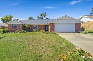 1406 S Countrywood Place, Rogers, AR 72758