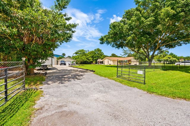 8645 PINTO Drive, Lake Worth, FL 33467