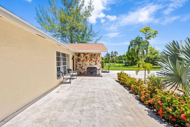 8645 PINTO Drive, Lake Worth, FL 33467