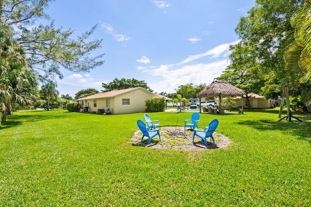 8645 PINTO Drive, Lake Worth, FL 33467