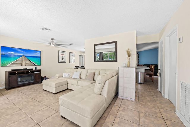 8645 PINTO Drive, Lake Worth, FL 33467