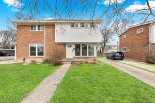 253 E 14 Mile Road, Birmingham, MI 48009