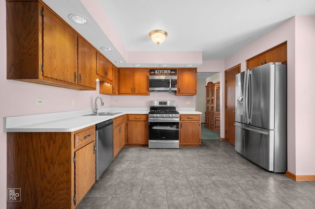 3235 192nd Street, Lansing, IL 60438