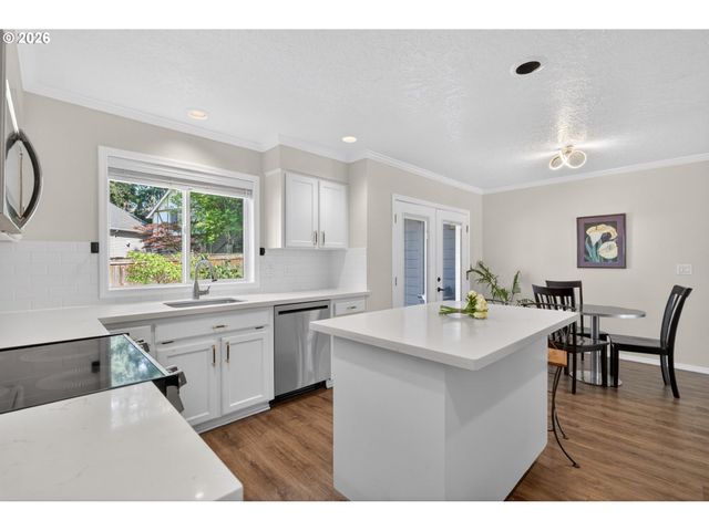 7860 Sw GEARHART Dr, Beaverton, OR 97007