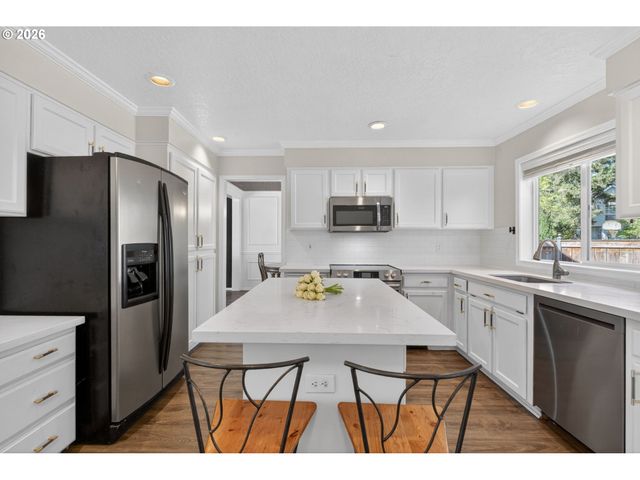 7860 Sw GEARHART Dr, Beaverton, OR 97007