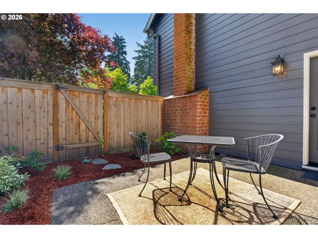7860 Sw GEARHART Dr, Beaverton, OR 97007