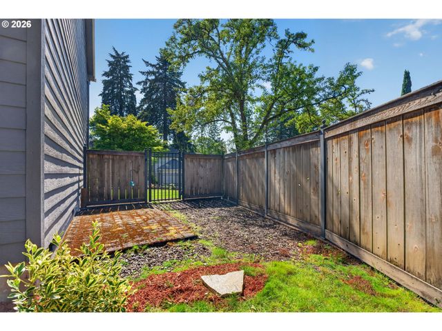 7860 Sw GEARHART Dr, Beaverton, OR 97007