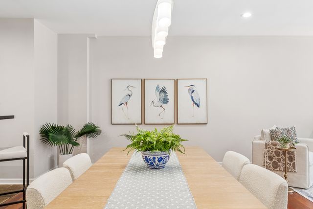 33 W Huron Street 502, Chicago, IL 60654
