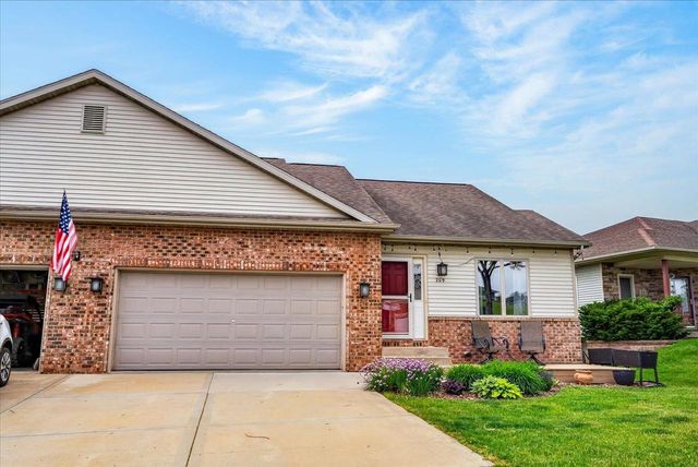209 W Gonstead Road, Mount Horeb, WI 53572