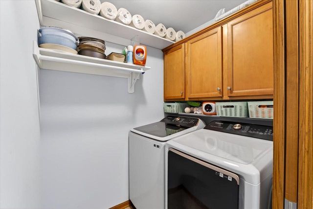 209 W Gonstead Road, Mount Horeb, WI 53572