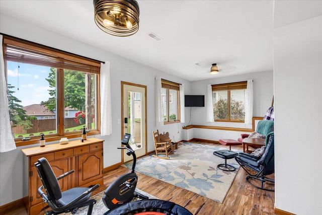209 W Gonstead Road, Mount Horeb, WI 53572