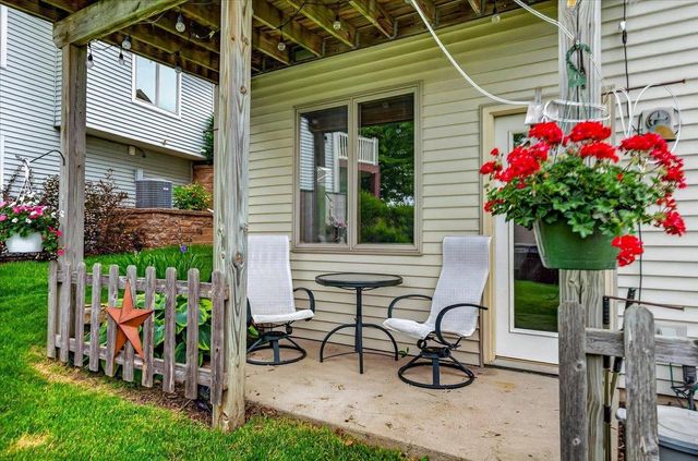 209 W Gonstead Road, Mount Horeb, WI 53572
