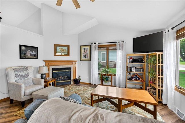 209 W Gonstead Road, Mount Horeb, WI 53572