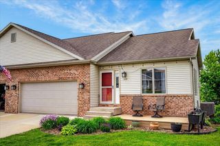 209 W Gonstead Road, Mount Horeb, WI 53572